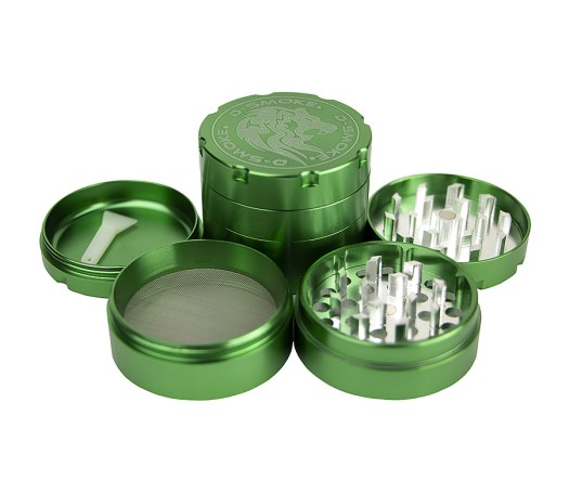 D-SMOKE HQ 4-Parts Grinder Green - Waterpijp-bong.nl