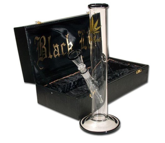 Golden Black Leaf Bong in a Box - Waterpijp-bong.nl