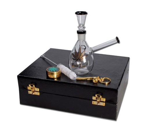 Golden Black Leaf Drupal Bong Giftset - Waterpijp-bong.nl