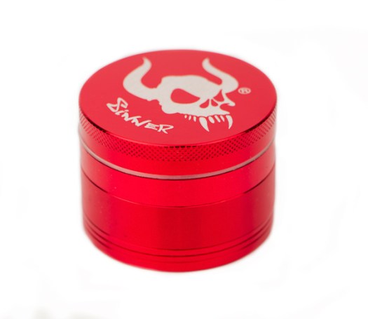 Grinder Aluminium Sinner 4 parts rood - www.waterpijp-bong.nl